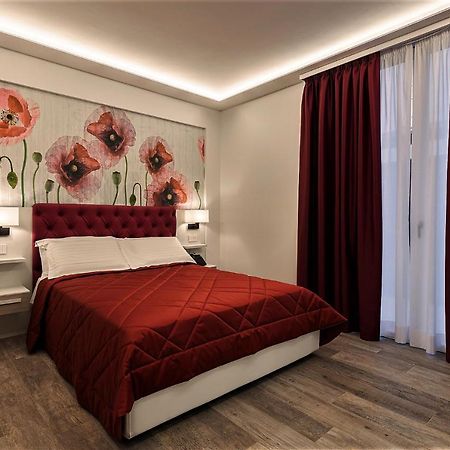 Petit Hotel Prato  Esterno foto