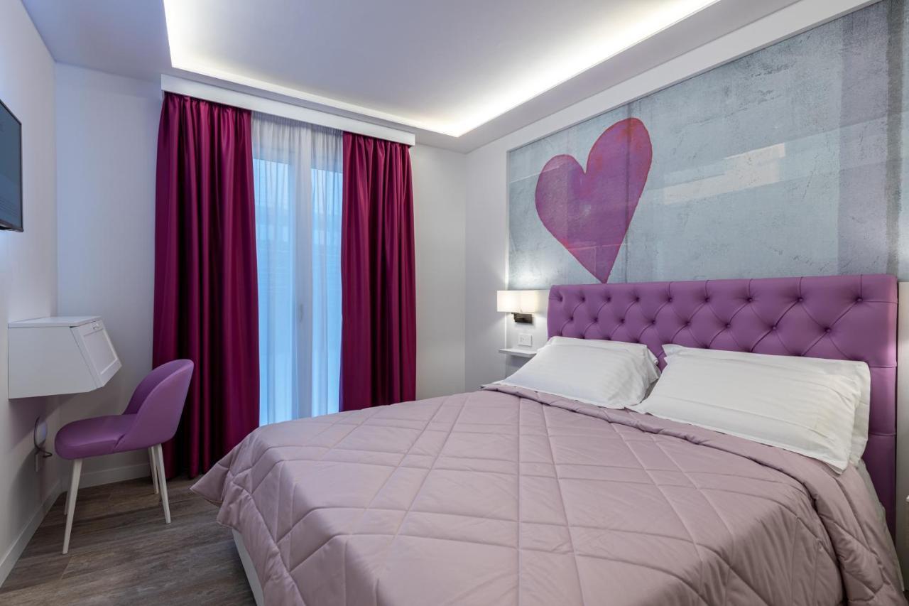 Petit Hotel Prato  Esterno foto