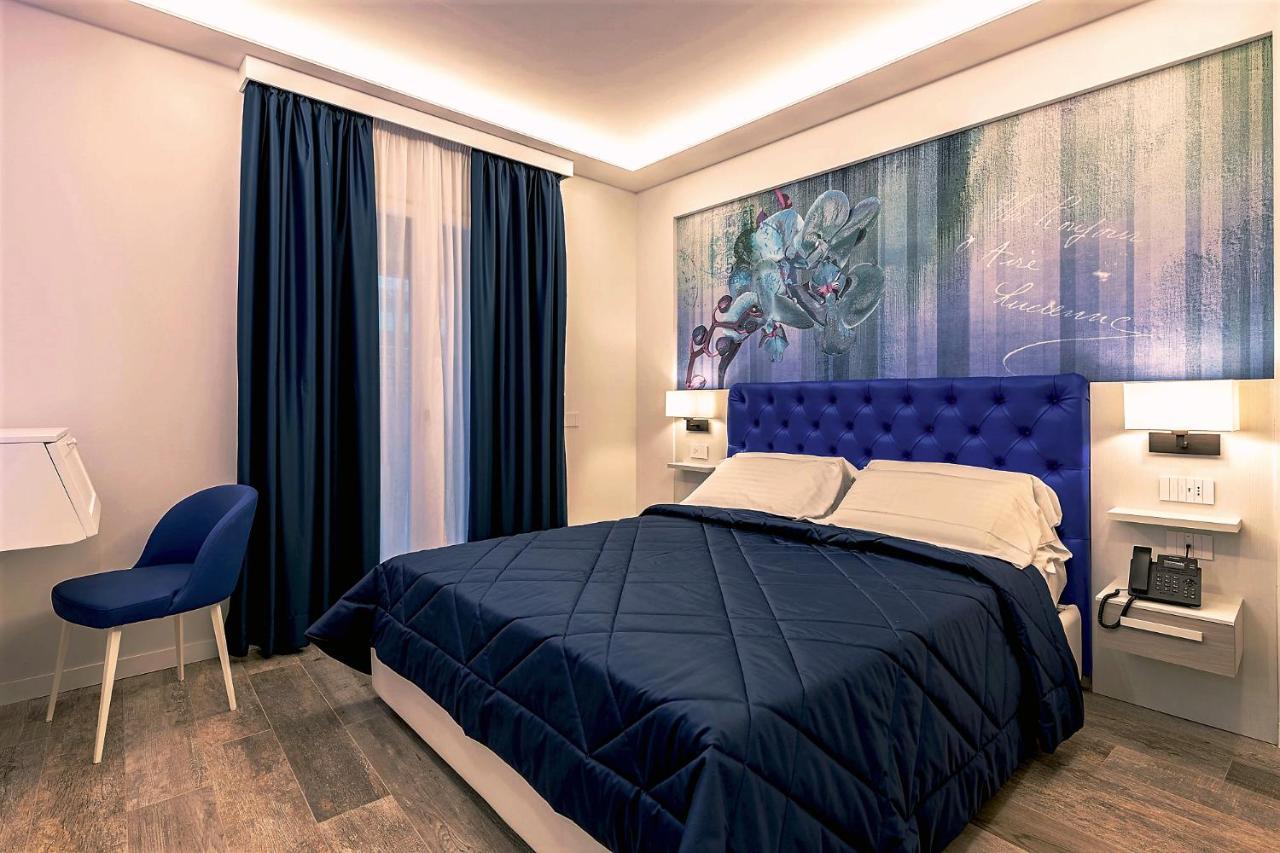 Petit Hotel Prato  Esterno foto